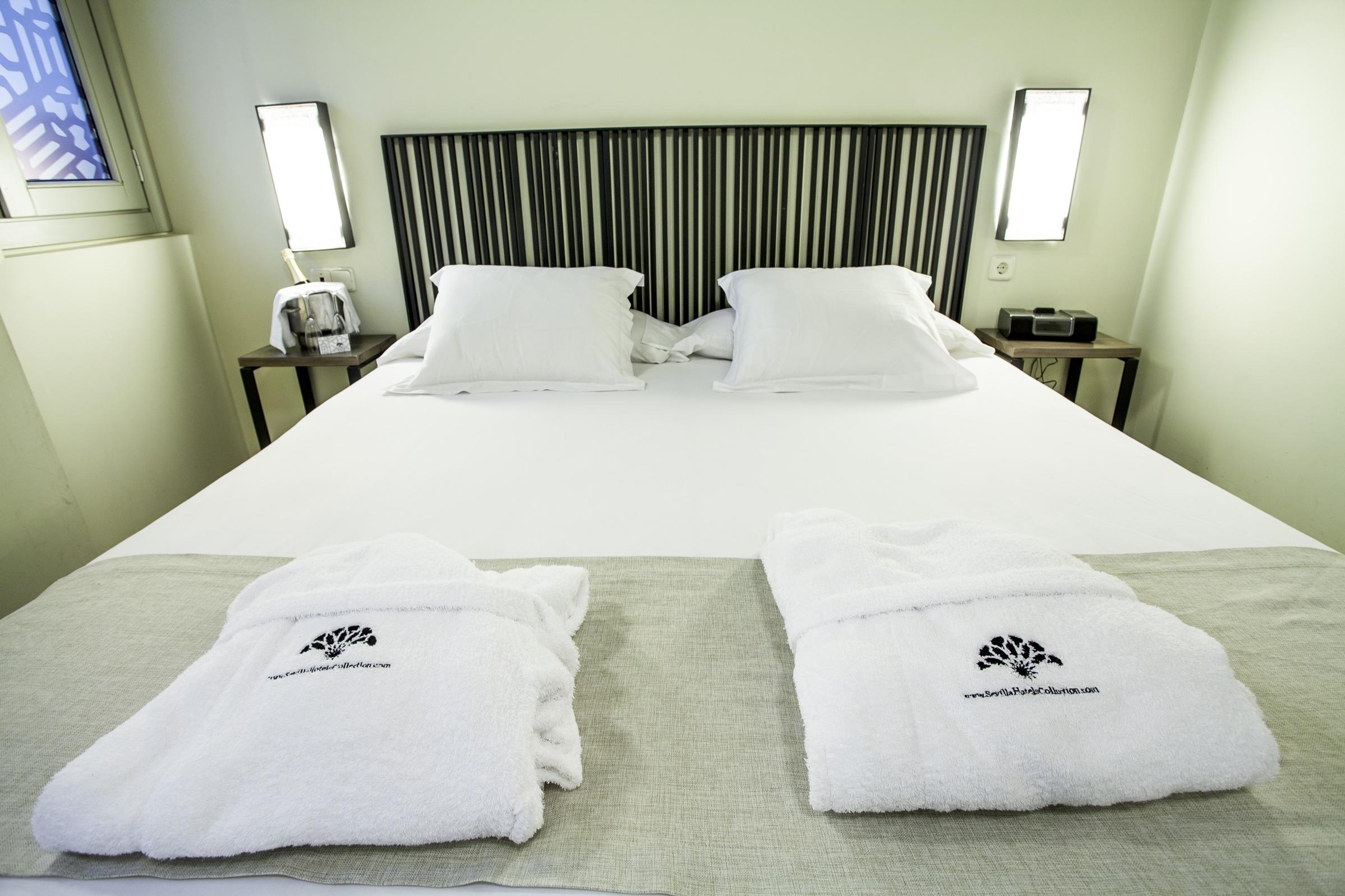 Hotel Boutique Casas De Santa Cruz Севиля Екстериор снимка