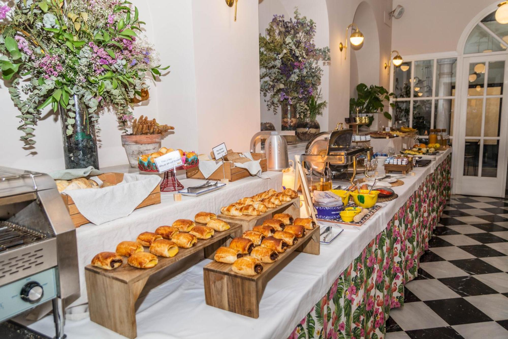 Hotel Boutique Casas De Santa Cruz Севиля Екстериор снимка